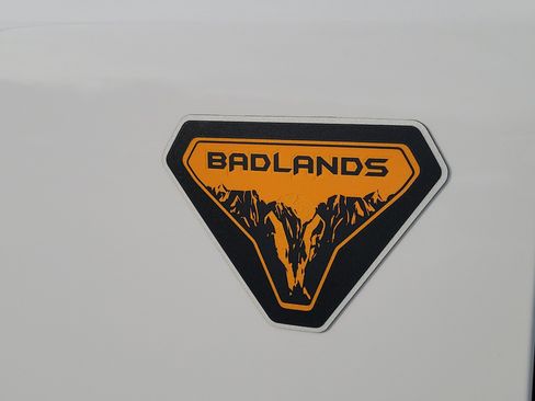 Used 2025 Ford Bronco Badlands AWD/4WD image 34