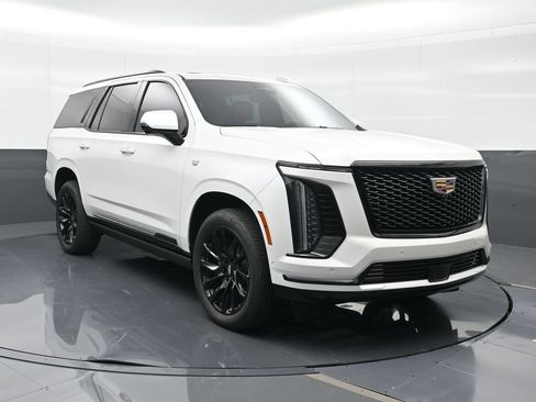 Certified 2025 Cadillac Escalade Sport Platinum AWD/4WD image 4