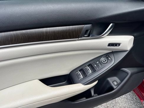 Used 2018 Honda Accord EX-L image 14