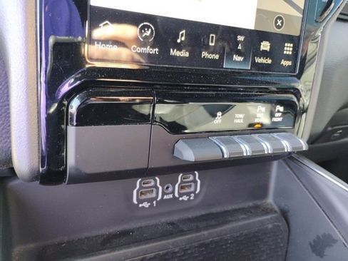 Used 2023 RAM 1500 Laramie image 19