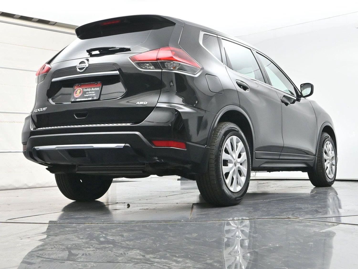 Used 2018 Nissan Rogue S AWD/4WD image 24
