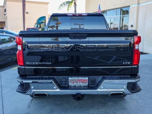 Used 2019 Chevrolet Silverado 1500 LTZ w/ LTZ Premium Package image 5