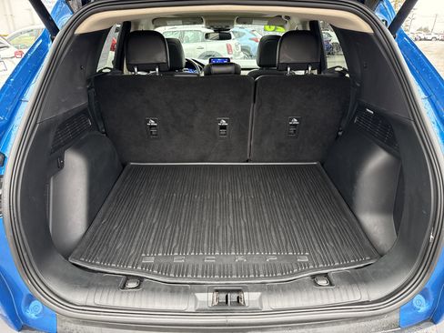 Used 2020 Ford Escape Titanium image 5