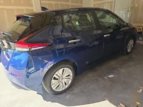Used 2025 Nissan Leaf S FWD image 4
