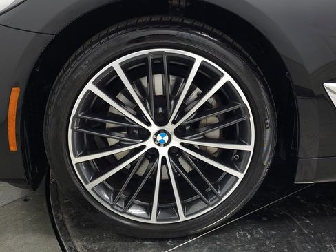 Used 2023 BMW 530i xDrive w/ Convenience Package image 14