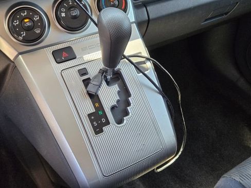 Used 2011 Scion xB FWD image 22