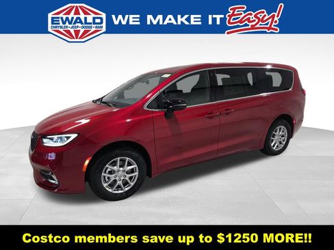 New 2026 Chrysler Pacifica Select FWD image 15