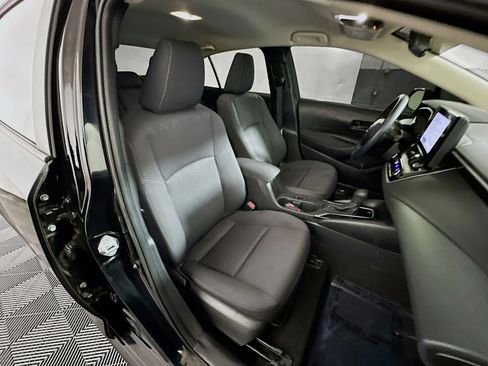 Used 2023 Toyota Corolla LE w/ LE Convenience Package FWD image 27