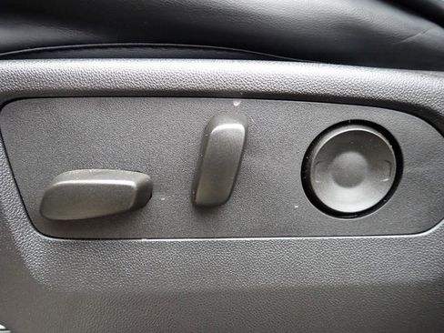 Used 2025 Chevrolet Silverado 1500 LT image 20