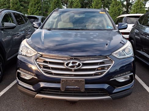 Used 2017 Hyundai Santa Fe Sport w/ 2.4L Tech Package 04 AWD/4WD image 3