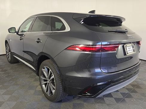 New 2026 Jaguar F-PACE R-Dynamic S image 7