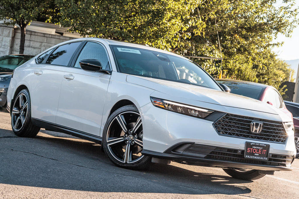 Used 2024 Honda Accord Sport image 1