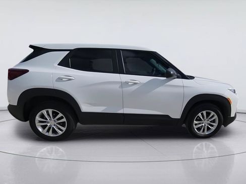 Used 2023 Chevrolet TrailBlazer LS AWD/4WD image 9