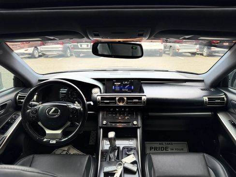Used 2016 Lexus IS 200t w/ F Sport Package RWD image 11