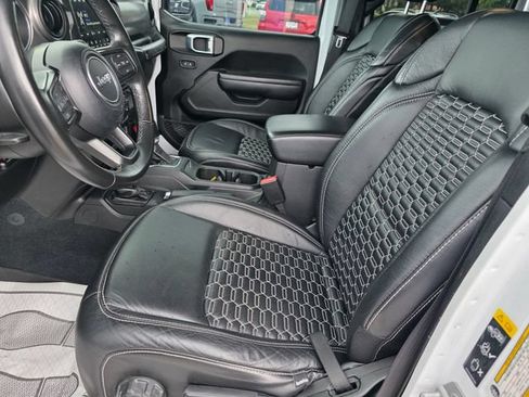 Used 2022 Jeep Wrangler Unlimited Sport w/ Sun And Sound Package AWD/4WD image 16