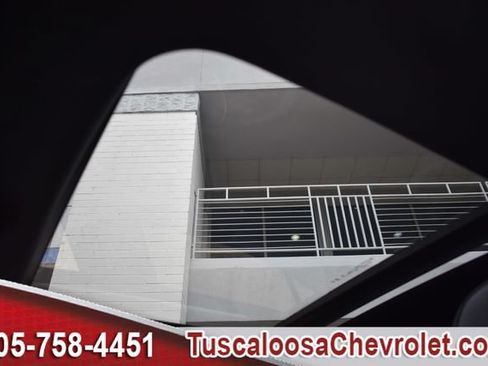 New 2026 Chevrolet Equinox LT w/ Convenience Package II FWD image 17