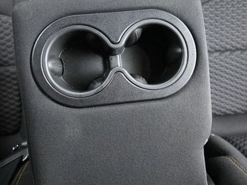 Used 2021 GMC Terrain SLE w/ Elevation Edition image 13