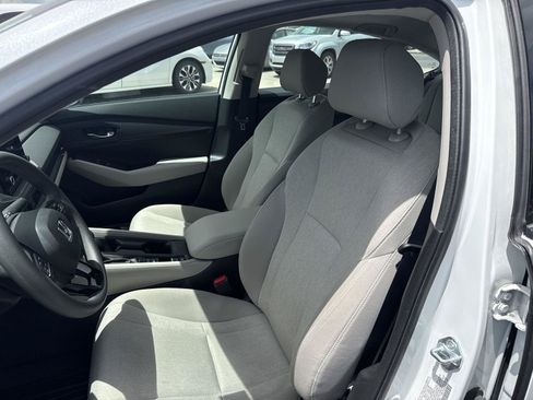 Certified 2023 Honda Accord EX image 13