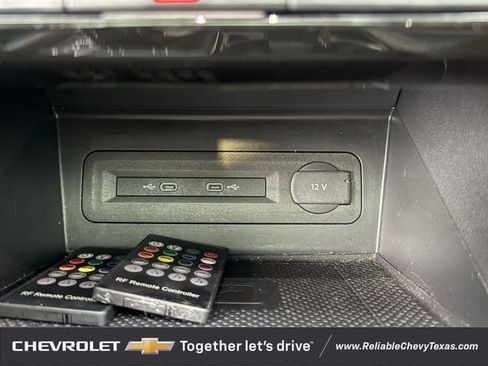 Used 2023 Volkswagen Atlas Cross Sport SEL R-Line AWD/4WD image 21