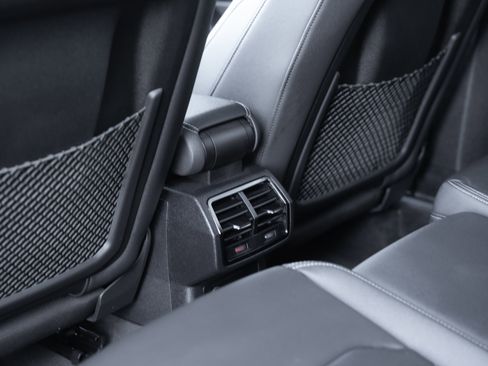 Certified 2025 Audi Q3 2.0T Premium w/ Convenience Package image 26