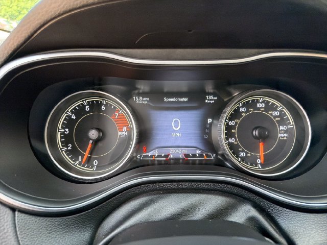 Used 2020 Jeep Cherokee Trailhawk AWD/4WD image 18