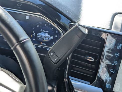 Used 2023 Chevrolet Silverado 1500 LT image 26