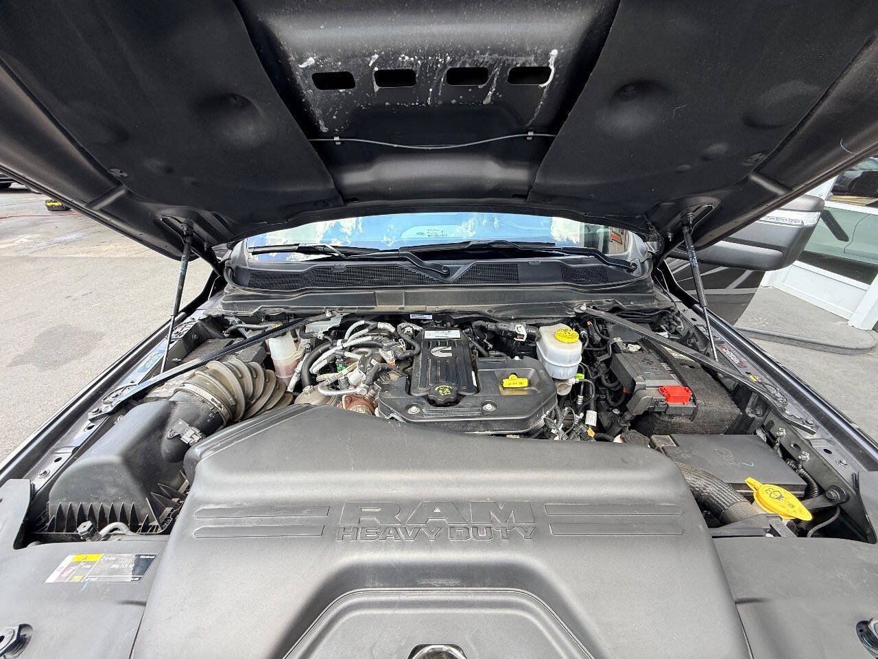 Used 2025 RAM 2500 Laramie AWD/4WD image 43