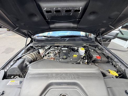 Used 2025 RAM 2500 Laramie AWD/4WD image 43
