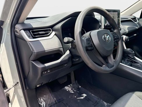 Used 2023 Toyota RAV4 XLE w/ Convenience Package FWD image 18