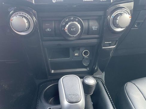 Used 2024 Toyota 4Runner TRD Off-Road Premium image 40