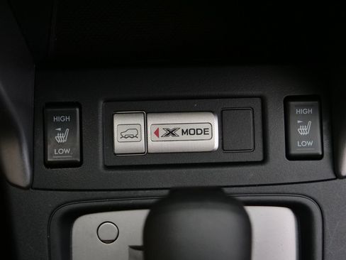 Used 2018 Subaru Forester 2.5i Premium w/ Protection Package #1 AWD/4WD image 13