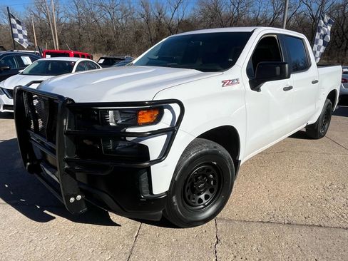 Used 2020 Chevrolet Silverado 1500 W/T w/ WT Value Package image 4