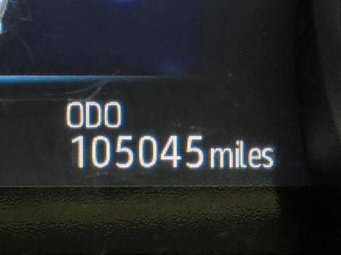 Used 2018 Toyota Camry XSE FWD image 21