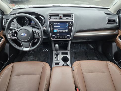 Used 2018 Subaru Outback 3.6R Touring w/ Popular Package #3 image 14
