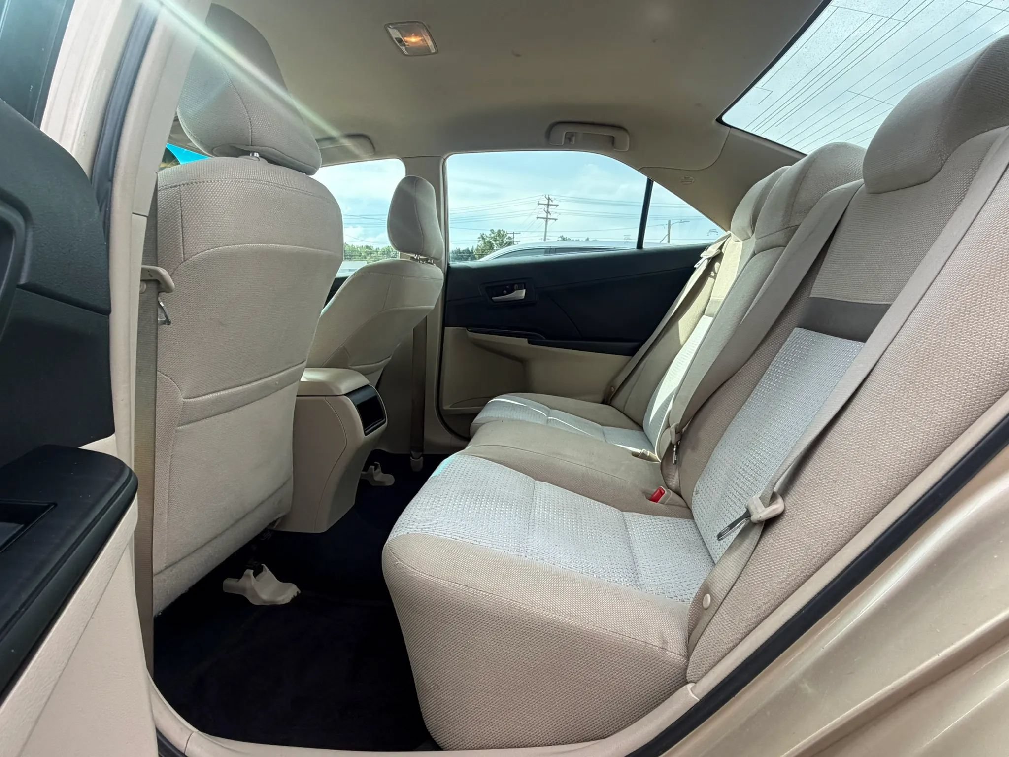 Used 2012 Toyota Camry LE FWD image 15