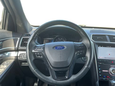 Used 2017 Ford Explorer Sport w/ Equipment Group 401A AWD/4WD image 11