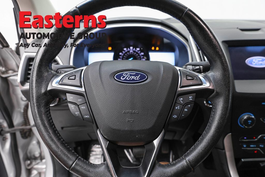 Used 2019 Ford Edge SEL w/ Equipment Group 201A FWD image 10