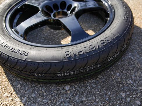 Used 2003 Chevrolet Corvette Z06 w/ Memory Package, 3 Drivers image 45