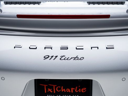 Used 2017 Porsche 911 Turbo image 33