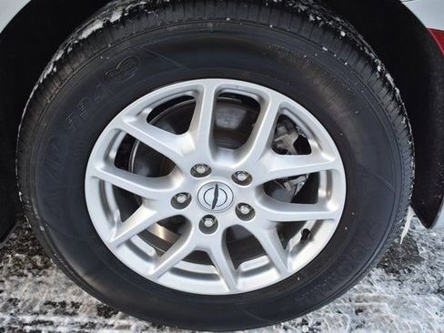 Used 2024 Chrysler Voyager LX image 49