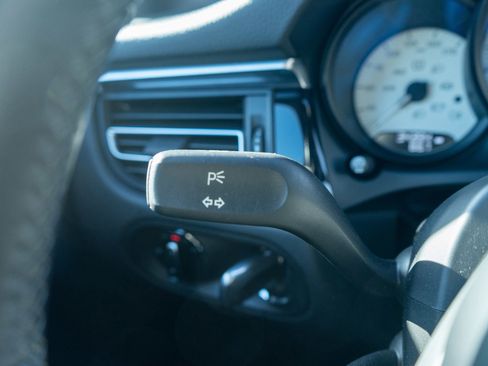 Used 2022 Porsche Macan image 26