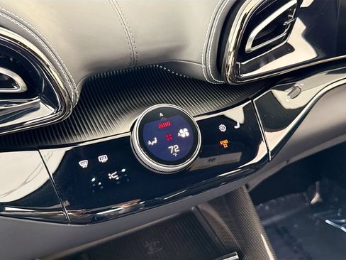 Certified 2025 Ferrari Purosangue AWD/4WD image 12