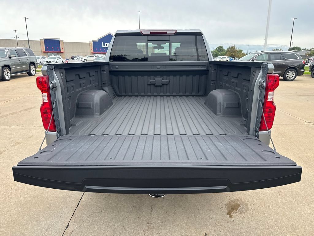 Certified 2020 Chevrolet Silverado 1500 LT w/ All-Star Edition AWD/4WD image 6