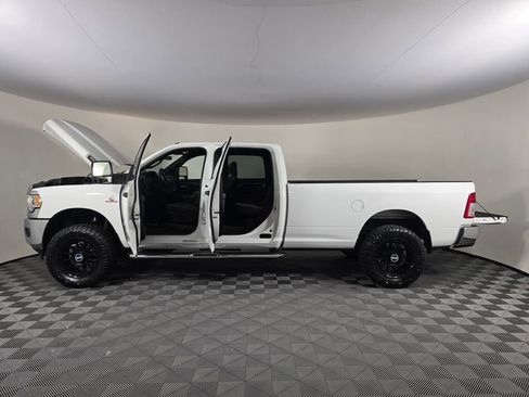 Used 2024 RAM 3500 Big Horn image 19