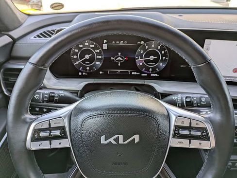 Used 2023 Kia Telluride SX Prestige X-Line AWD/4WD image 32
