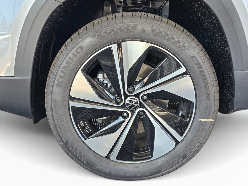 New 2026 Volkswagen Taos SE AWD/4WD image 11