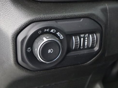 Used 2022 Jeep Wrangler Unlimited Sport AWD/4WD image 22