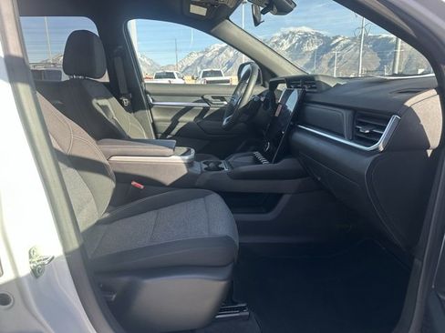 Certified 2025 GMC Terrain Elevation image 17