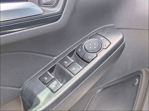 Used 2025 Ford Escape ST-Line FWD image 13