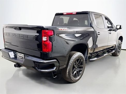 Used 2026 Chevrolet Silverado 1500 Custom Trail Boss w/ Turbomax Blackout Package image 4